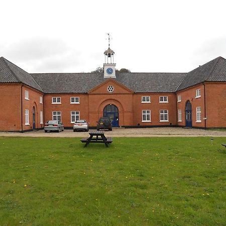 The Stables At Henham Park Bed & Breakfast Саутуолд Екстериор снимка